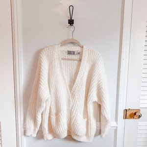 Vintage Tarazzia Cream Chunky Oversized Cardigan